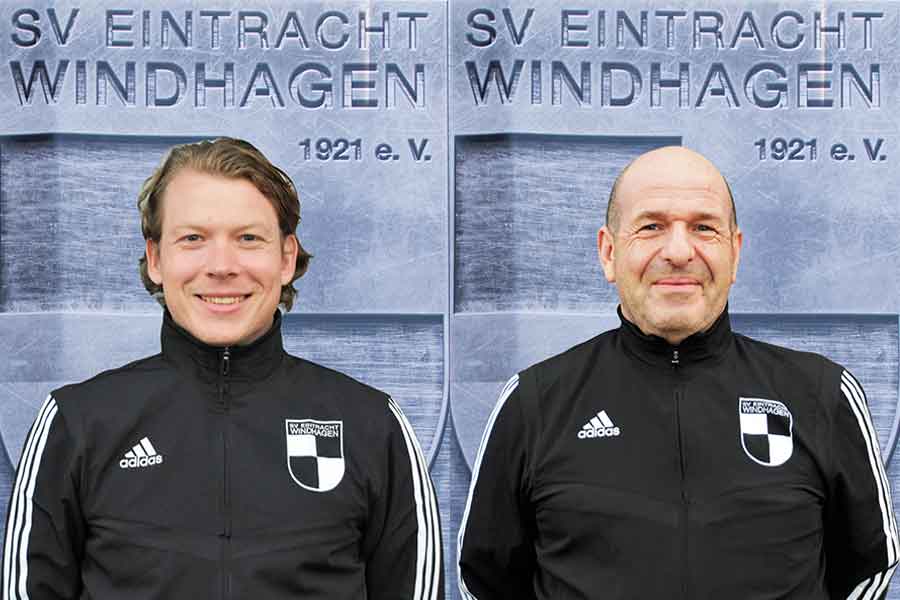 Trainer Uwe van Eckeren (r.) und Co-Trainer Richard von Klass | Foto: SV Windhagen
