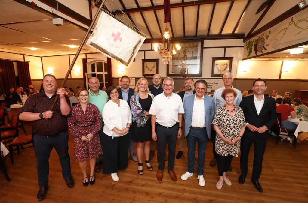 Politik und Stadtverwaltung zum Festakt im Mai Klodt DRK