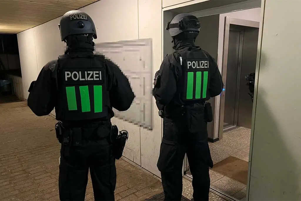 Die Polozei druchsuchte Wohnungen in Duisdorf und Medinghoven - Foto: Polizei Bonn