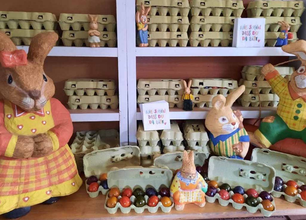 ostereier beim tierschutz osterstand
