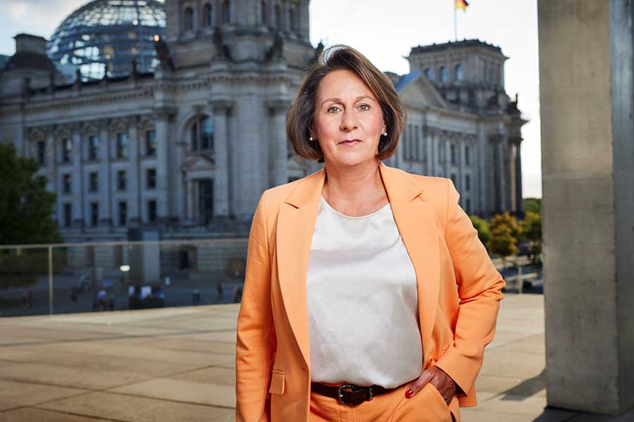 Nicole Westig