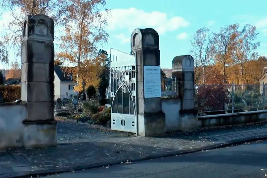 alter friedhof