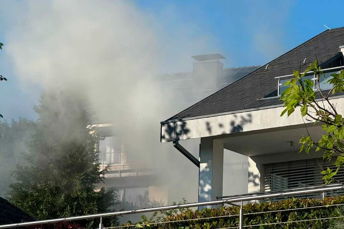 Feuerwehr: Unterschätzte Gefahr: Unkrautverbrenner 2 Feuer Bluemerling
