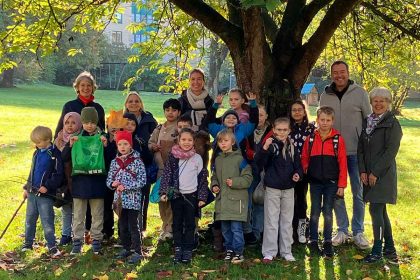 Baumfuehrung im Park