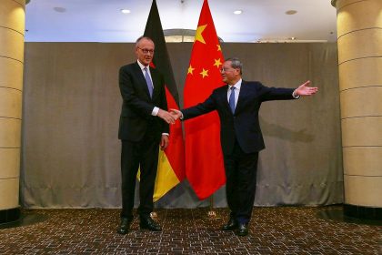 Friedrich Merz und Li Qiang am 23.11.2025