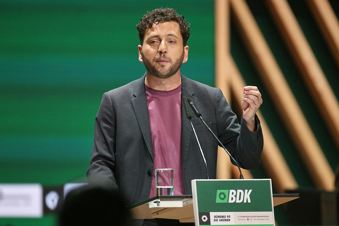 Felix Banaszak am 29.11.2025