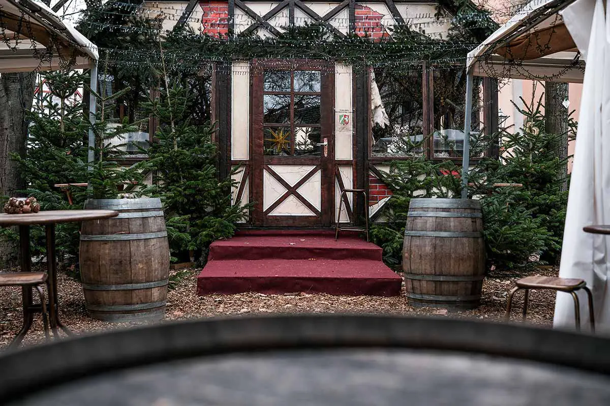 gelaende kaminzimmer