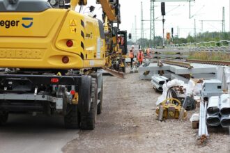 Bauarbeiten an der Bahnstrecke Halle (Saale) - Leipzig bei Kanena (Archiv)