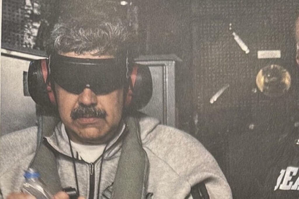 Von US-Präsident Donald Trump veröffentlichtes Foto von Maduro nach Festnahme am 03.01.2026