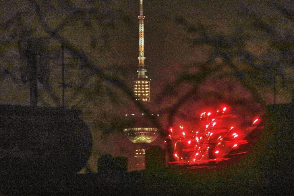 Silvesterfeuerwerk am Berliner Fernsehturm