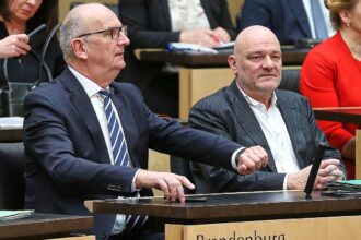 Robert Crumbach und Dietmar Woidke (Archiv)