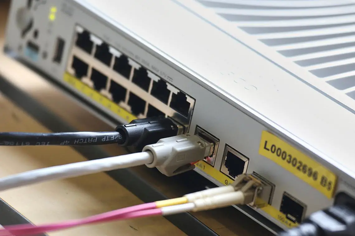 Netzwerk-Patchpanel (Archiv)