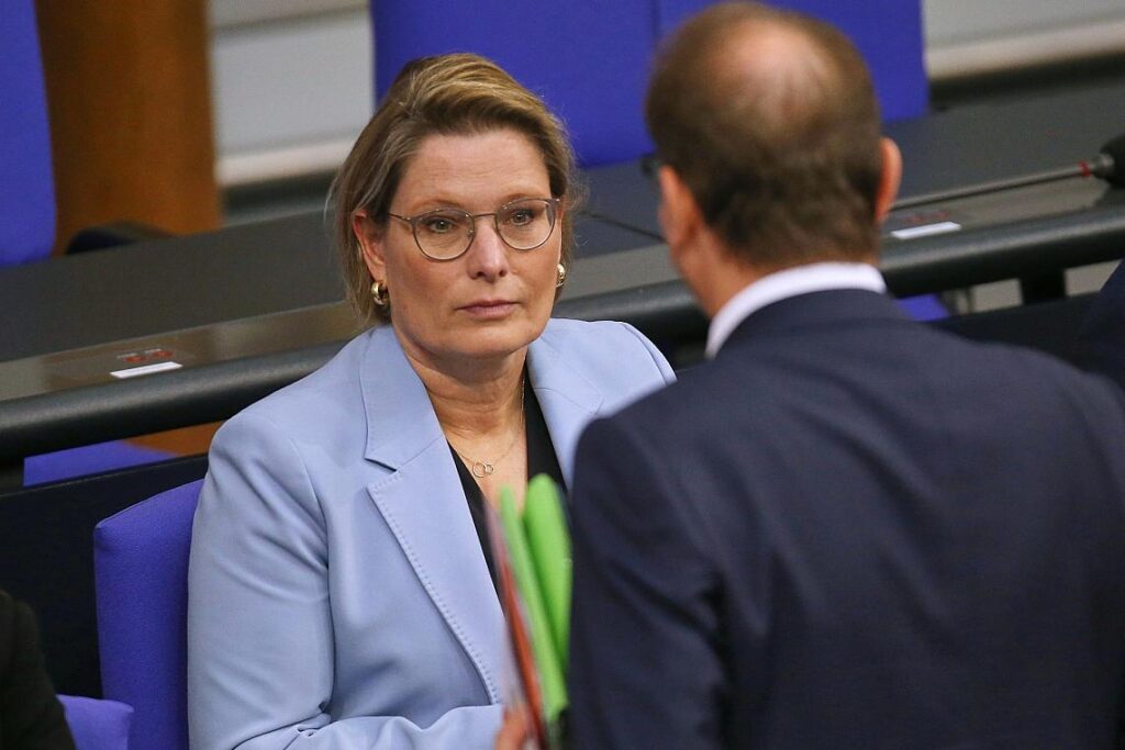 Stefanie Hubig und Alexander Dobrindt (Archiv)