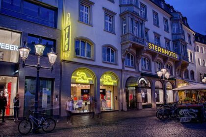 Sternlichtspiele aussen