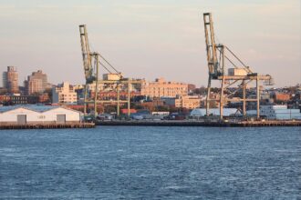 Industrieanlagen (Archiv)