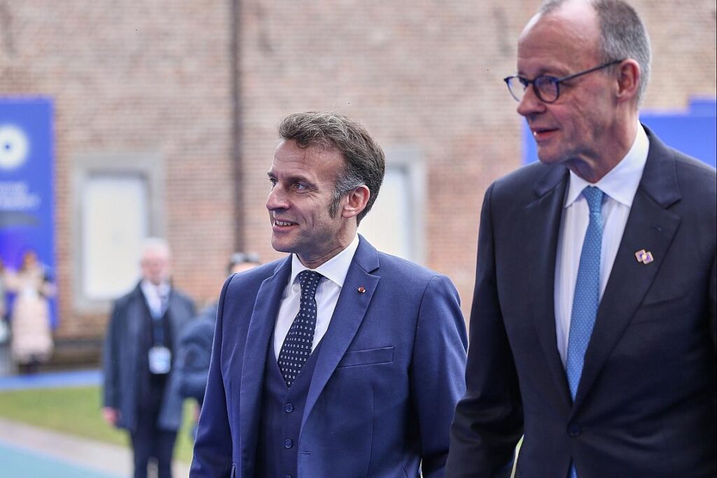 Emmanuel Macron und Friedrich Merz (Archiv)