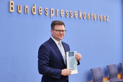 Carsten Schneider am 25.03.2026