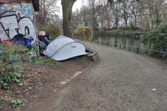 Obdachlose kampieren (Archiv)