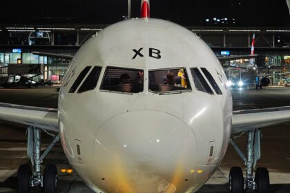 Piloten im Cockpit (Archiv)
