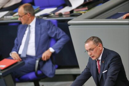 Friedrich Merz und Tino Chrupalla (Archiv)