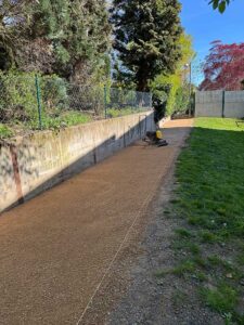 Fußweg hinter dem Sibi wieder passierbar 2 Sanierung Pfad 1