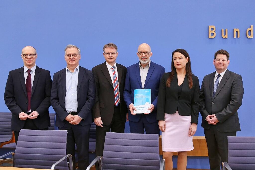 Gemeinschaftsdiagnose der Wirtschaftsforschungsinstitute Frühjahr 2026 am 01.04.2026
