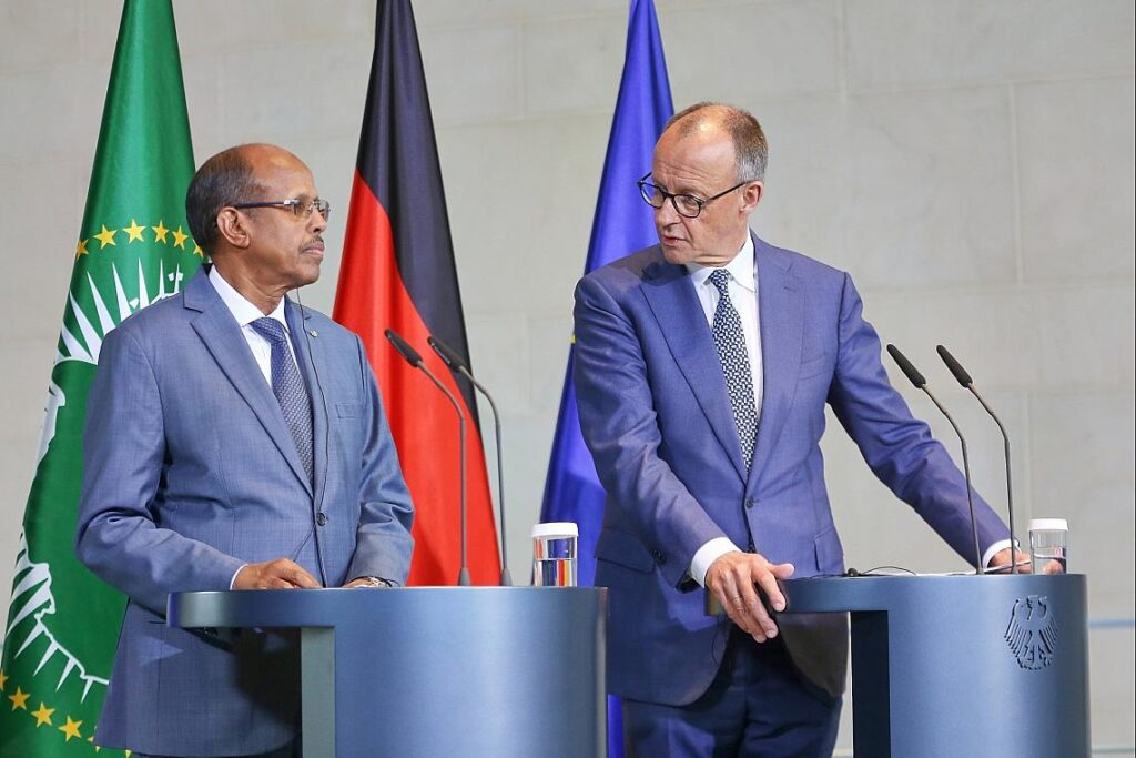 Mahmoud Ali Youssouf und Friedrich Merz am 14.04.2026