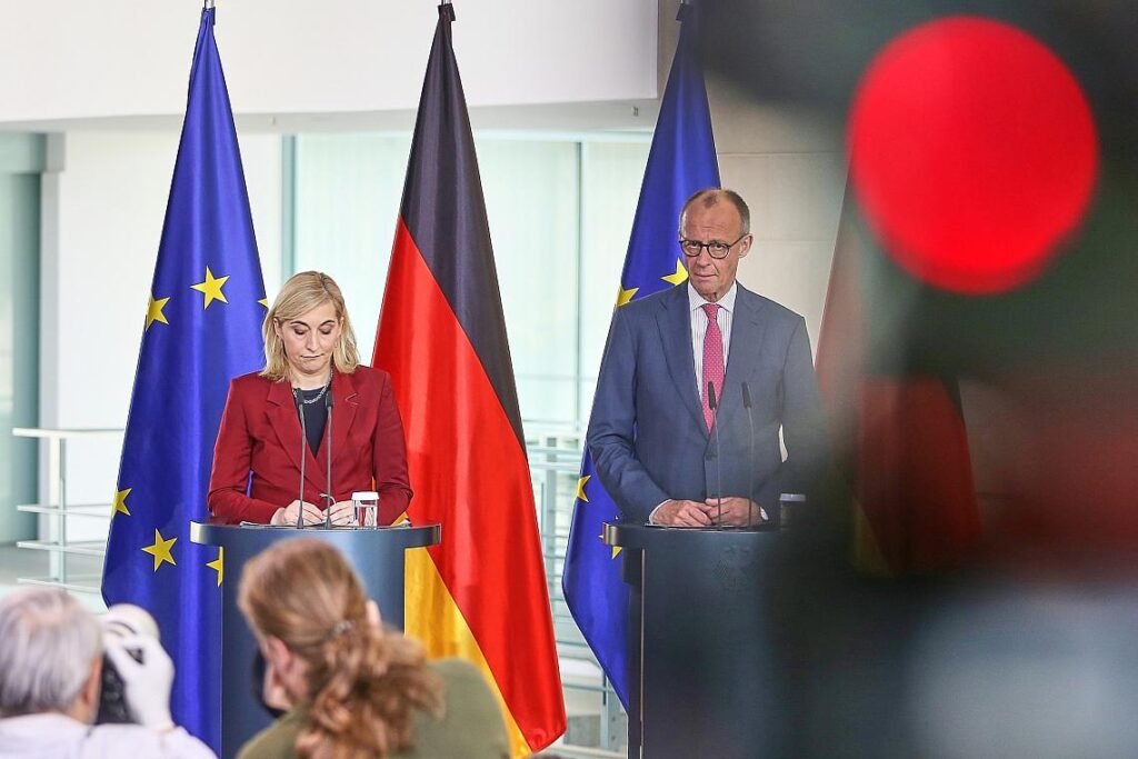 Nina Warken und Friedrich Merz am 29.04.2026