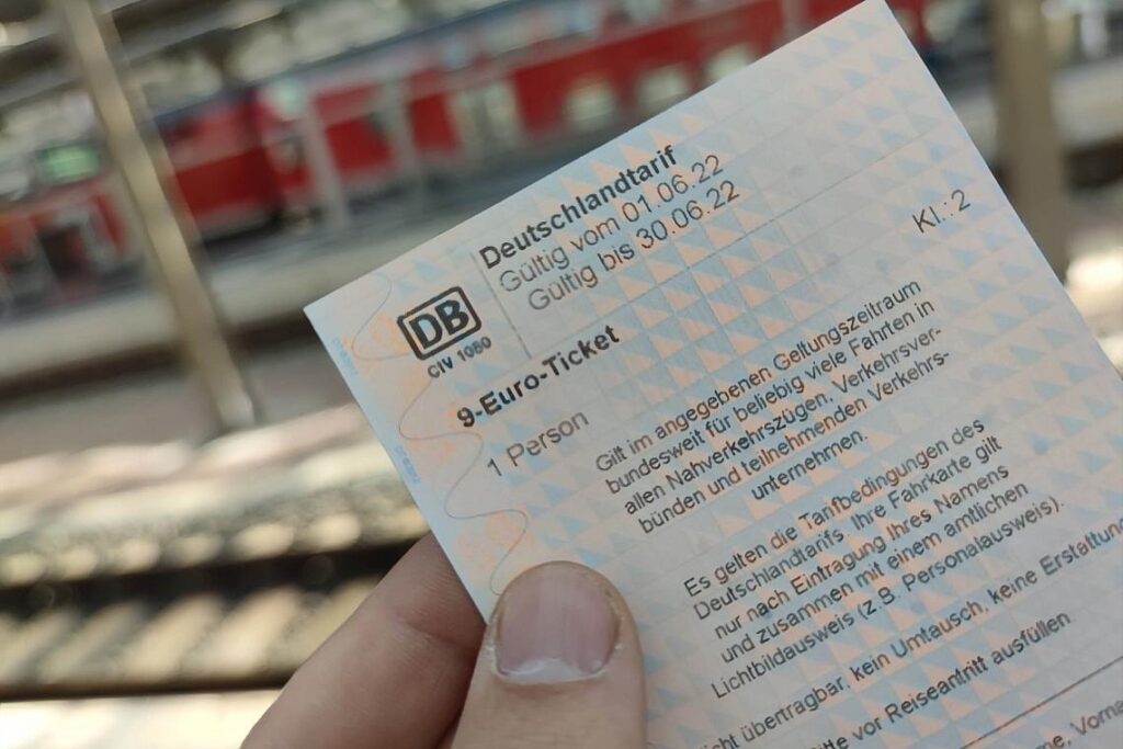9-Euro-Ticket (Archiv)