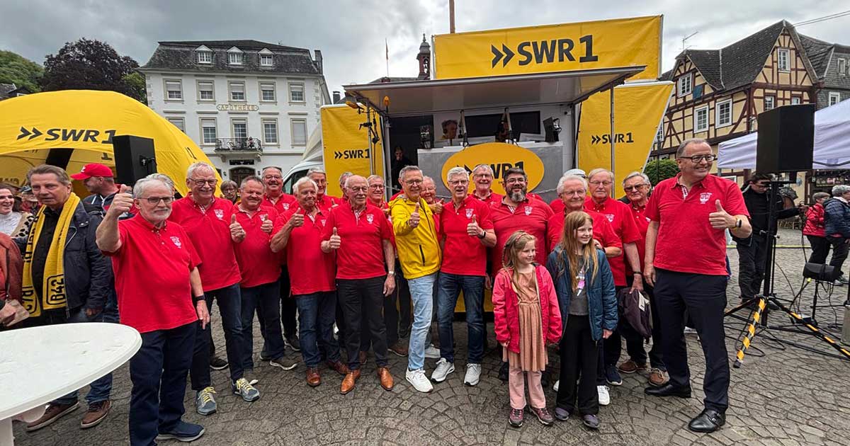 SWR1 „Heimspiel“ verwandelt Linzer Marktplatz trotz Regen in große Bühne 2 Linz SWR1 4