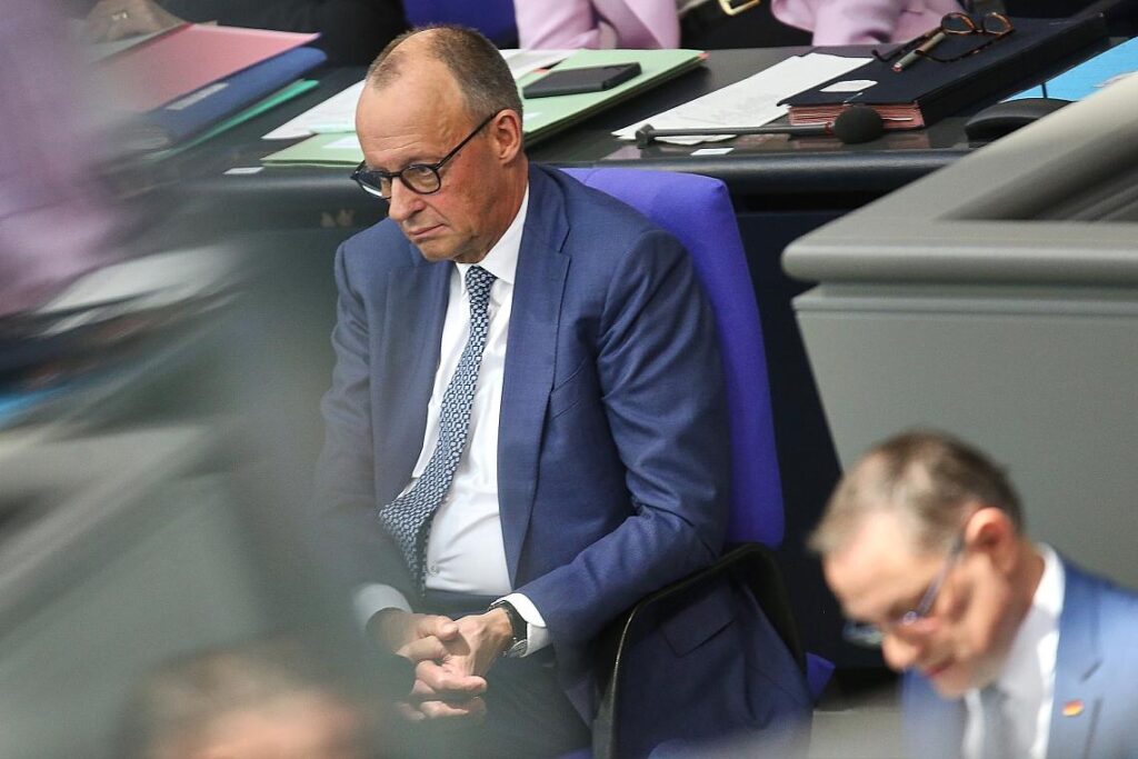 Friedrich Merz und Tino Chrupalla (Archiv)