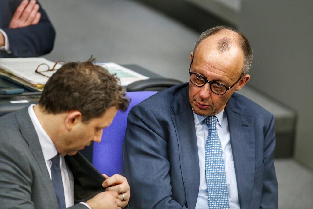 Lars Klingbeil und Friedrich Merz (Archiv)