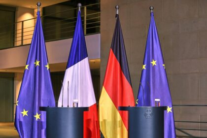 Fahnen von Frankreich, Deutschland und EU (Archiv)
