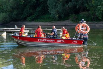 2026 05 28 Uebergabe RTB FW Erpel c Jannis.Media 3