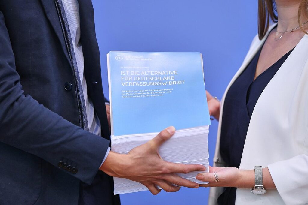 Vorstellung des Gutachtens zu einer möglichen Verfassungswidrigkeit der AfD am 25.06.2026