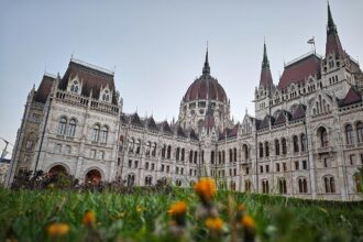 Ungarns Parlament (Archiv)