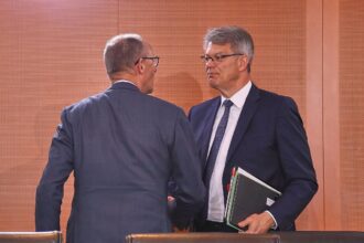 Friedrich Merz und Patrick Schnieder (Archiv)