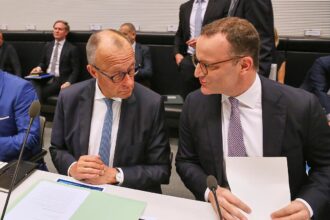 Friedrich Merz und Jens Spahn (Archiv)