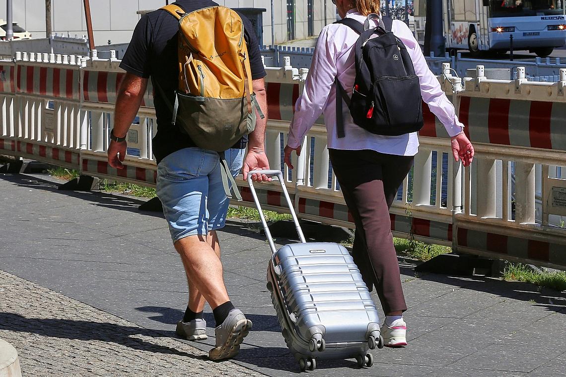 Urlauber im Sommer (Archiv)