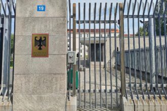 Eingang zum Bundesministerium der Verteidigung (Archiv)