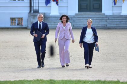 Karsten Wildberger, Dorothee Bär, Verena Hubertz am 25.08.2026