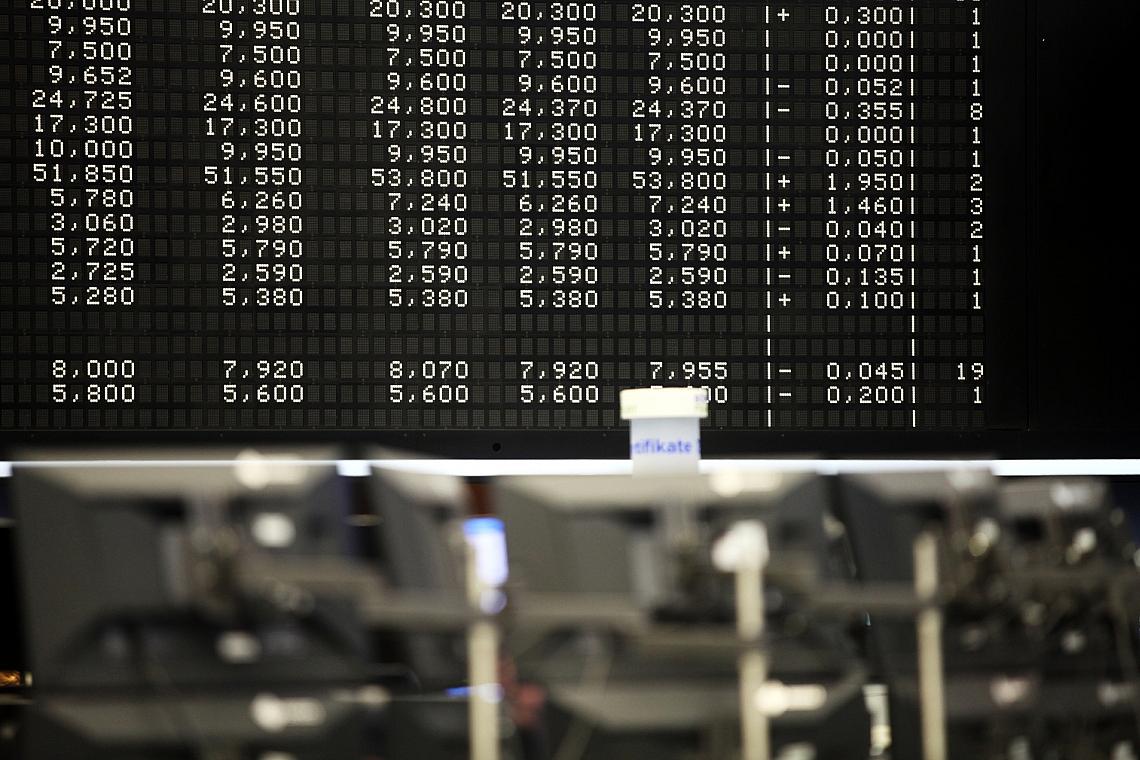 Anzeigetafel in der Frankfurter Börse (Archiv)