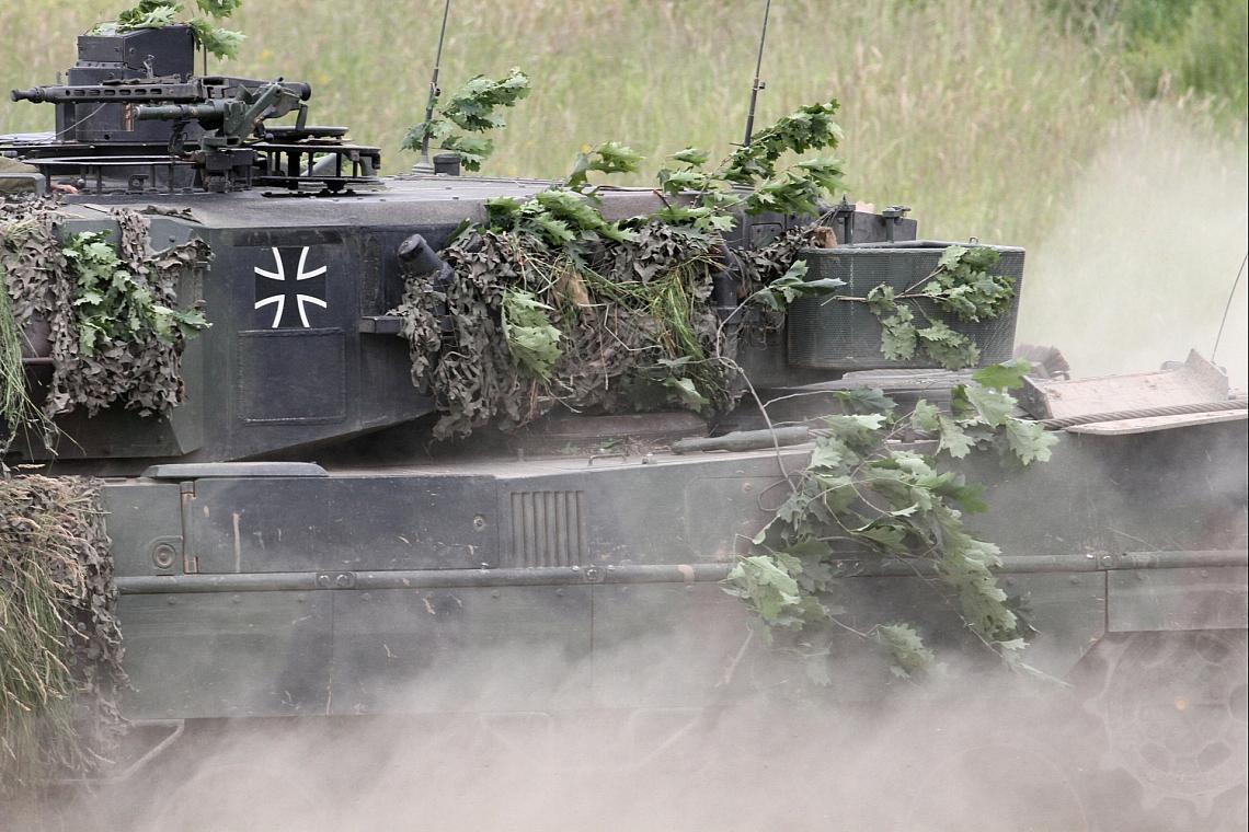 Bundeswehr-Panzer "Leopard 2" (Archiv)