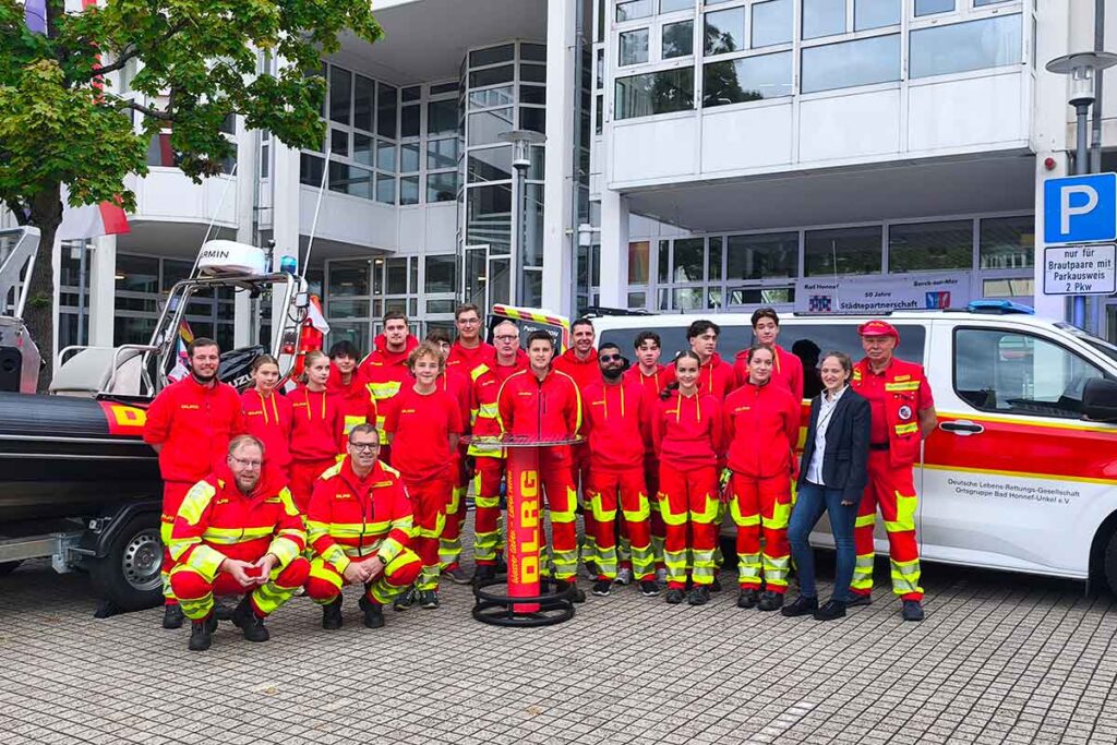 Neues Rettungsboot „Fafnir“ der DLRG Bad Honnef-Unkel bei der Taufe