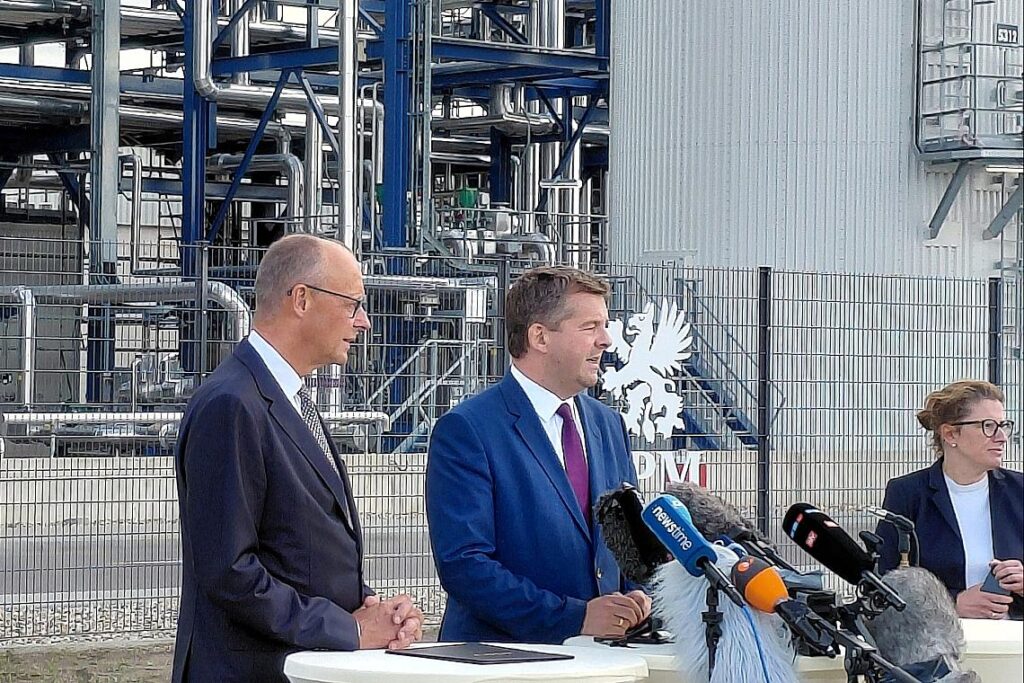 Friedrich Merz und Sven Schulze am 03.09.2026