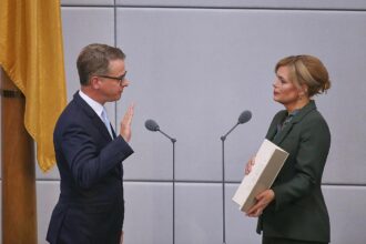 Carsten Linnemann bei der Eidesleistung am 08.09.2026