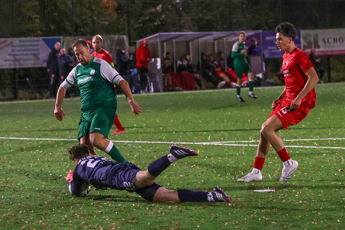FV Bad Honnef gegen TuS Oberpleis – Lokalderby an der Schmelztalstraße