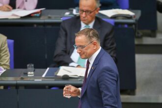 Friedrich Merz und Tino Chrupalla (Archiv)