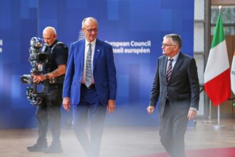 Friedrich Merz und Stefan Kornelius am 15.10.2026