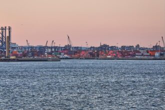 Industrieanlagen (Archiv)